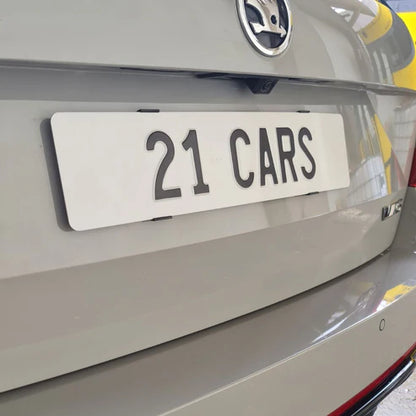 Klick Kennzeichenhalter Langformat | 21CARS® Switzerland