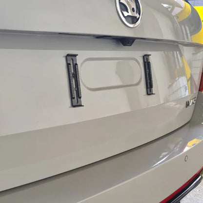Klick Kennzeichenhalter Langformat | 21CARS® Switzerland