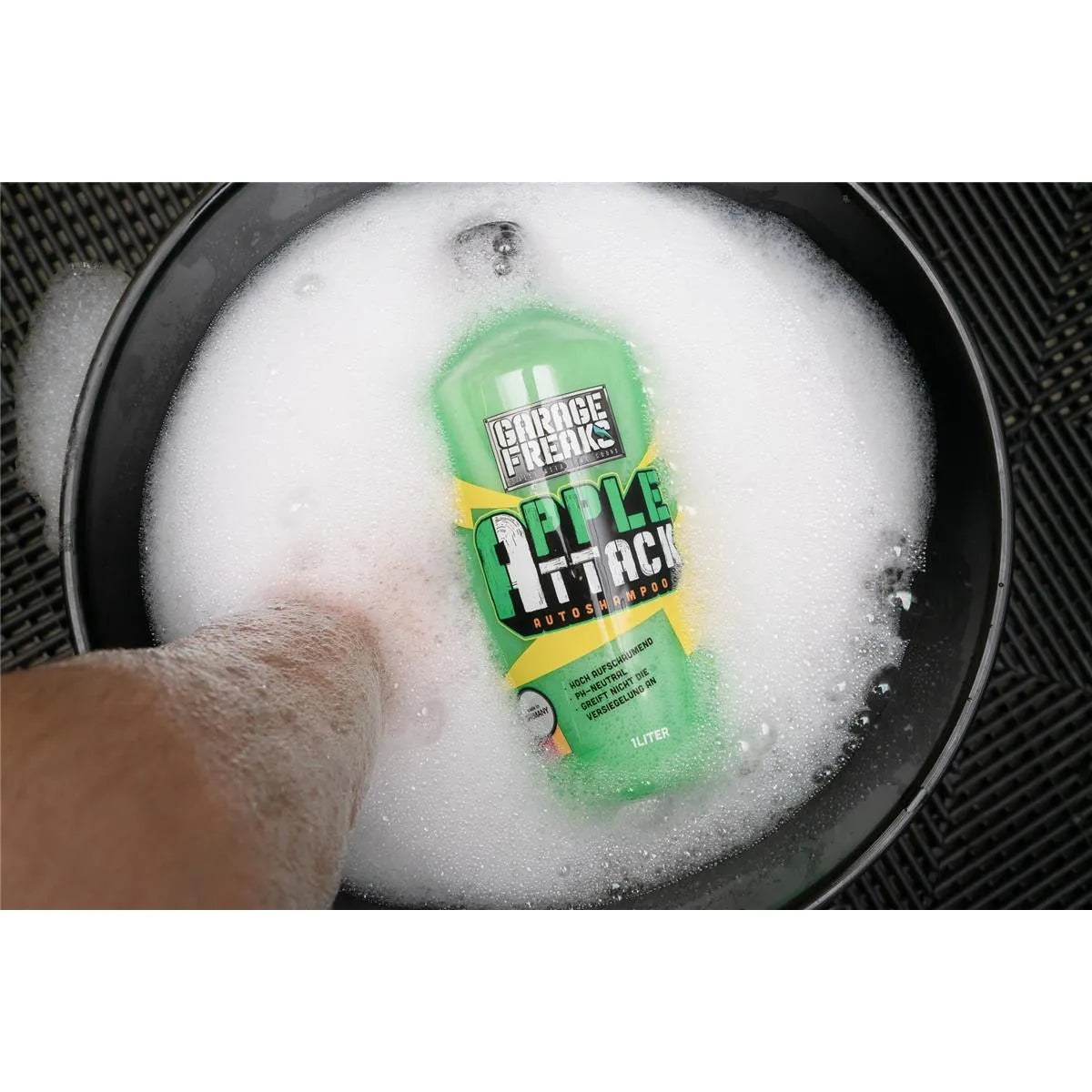 Garage Freaks Autoshampoo 1L pH neutral stark schäumend Auto Shampoo Apfel Duft für Handwäsche