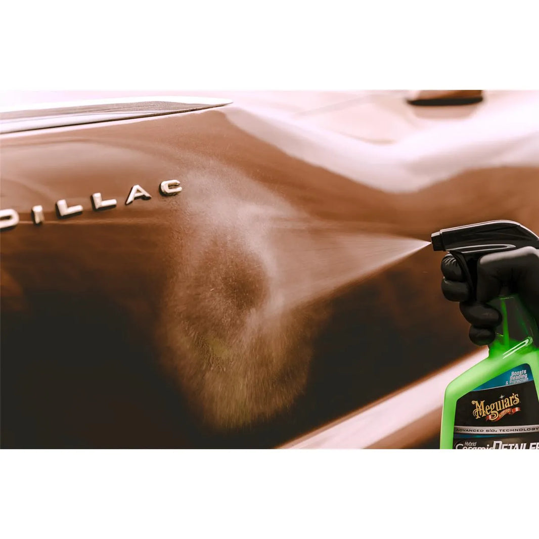 Keramik Detailer Meguiars Anwendung Auto Lack
Hybrid Ceramic Detailer Glanz Spray Ergebnis
Auto Detailer SiO2 Schutz Wasser perlt ab
Fahrzeugpflege Detailer Ergebnis glänzend sauber