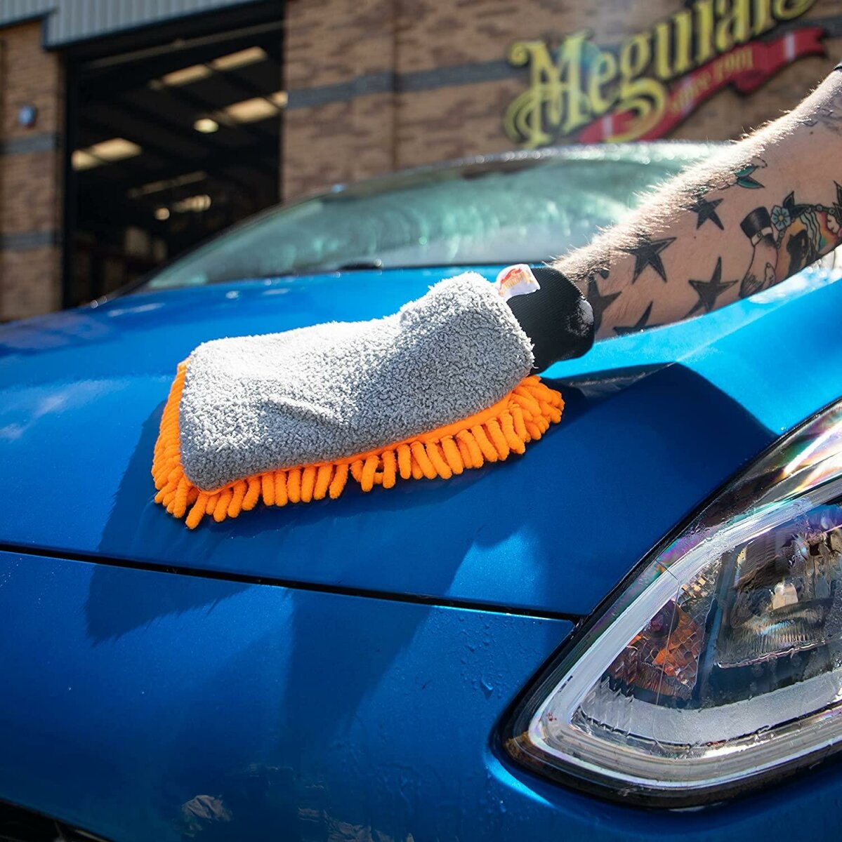 Keramik Shampoo Meguiars Wash Wax Anwendung Auto
Auto Wasch Shampoo Glanz Schutz Detail Reinigung
Hybrid Ceramic Wash Wax Lack Pflege Ergebnis
Fahrzeugwäsche Keramik Effekt Wasser perlt ab
