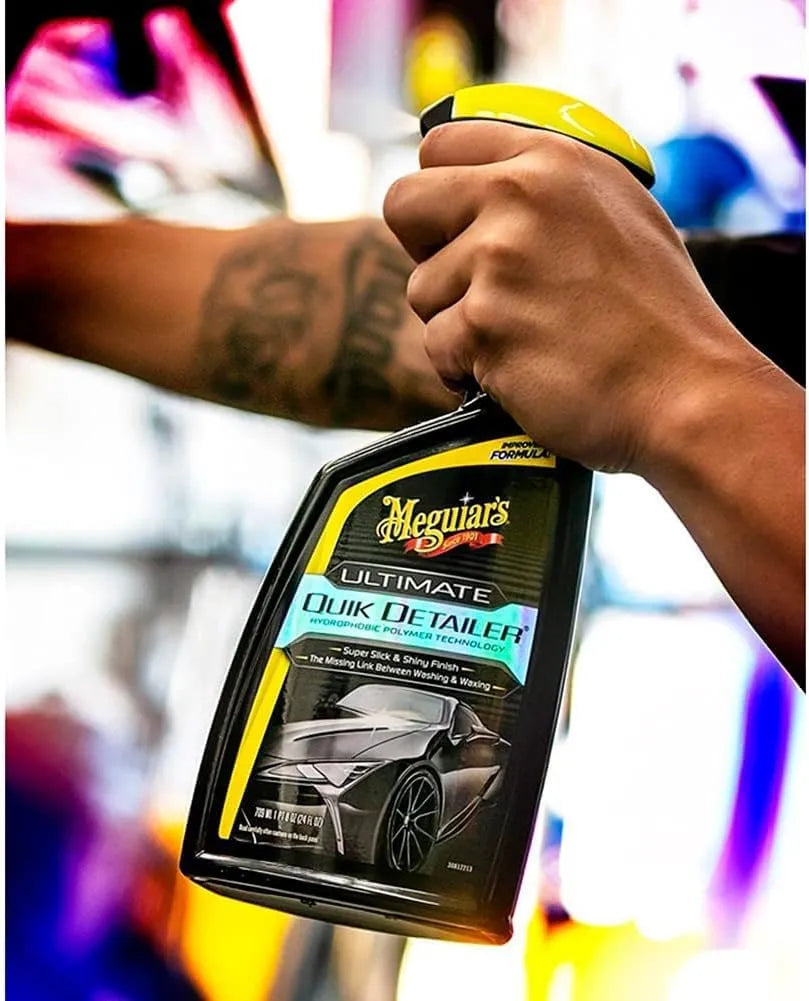 Meguiars Ultimate Quik Detailer Anwendung Auto Lack
Detailer Spray Auto Glanz Ergebnis sauber
Auto Lack Schnellreiniger Anwendung Detail Pflege
Fahrzeugpflege Detailer Wasser perlt ab Ergebnis