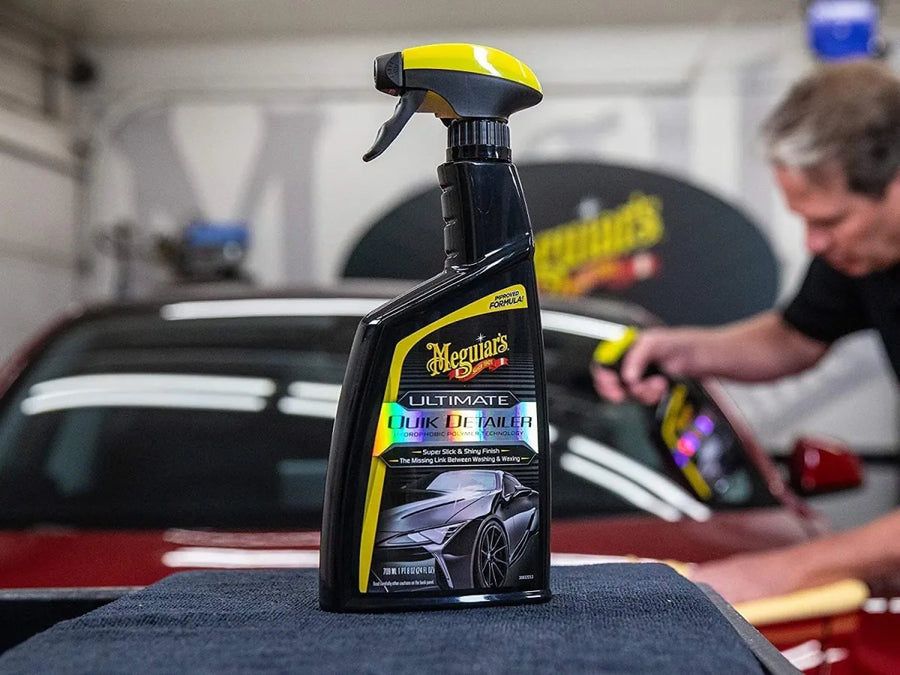 Meguiars Ultimate Quik Detailer Anwendung Auto Lack
Detailer Spray Auto Glanz Ergebnis sauber
Auto Lack Schnellreiniger Anwendung Detail Pflege
Fahrzeugpflege Detailer Wasser perlt ab Ergebnis