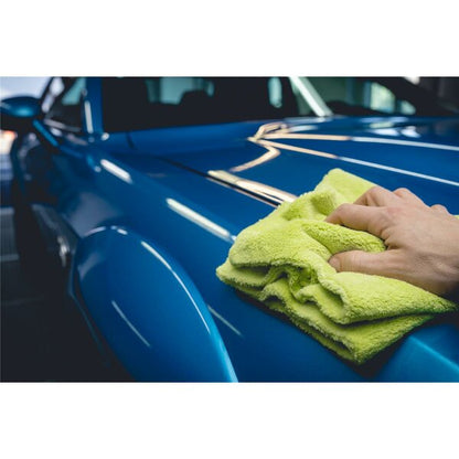 QuicknGloss Mikrofasertuch Detail Anwendung Ergebnis