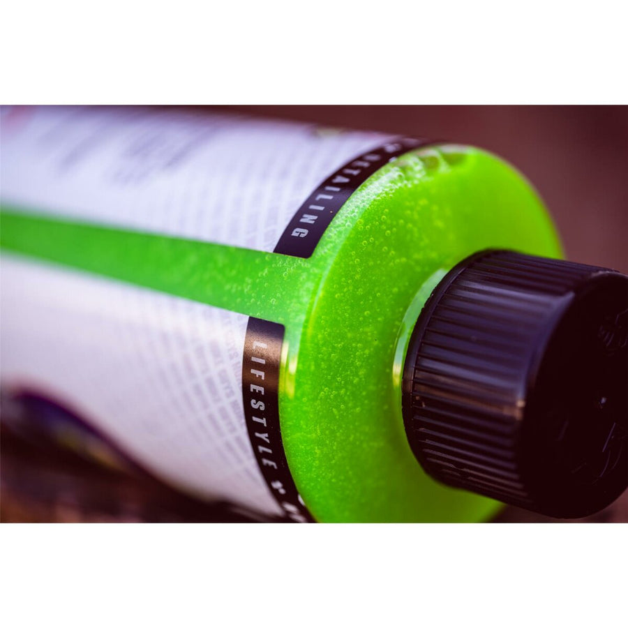 car shampoo thick foam auto detailing